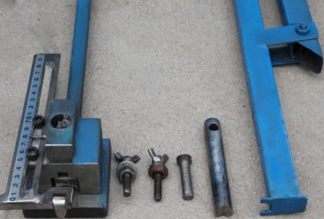 方管圓管沖孔機(jī) 方管圓管沖孔機(jī)