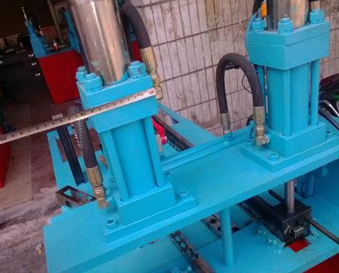 不銹鋼方管圓管沖孔 不銹鋼方管圓管沖孔